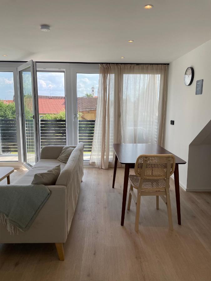 Roemer Apartment Und Zimmer Turkheim Exterior foto